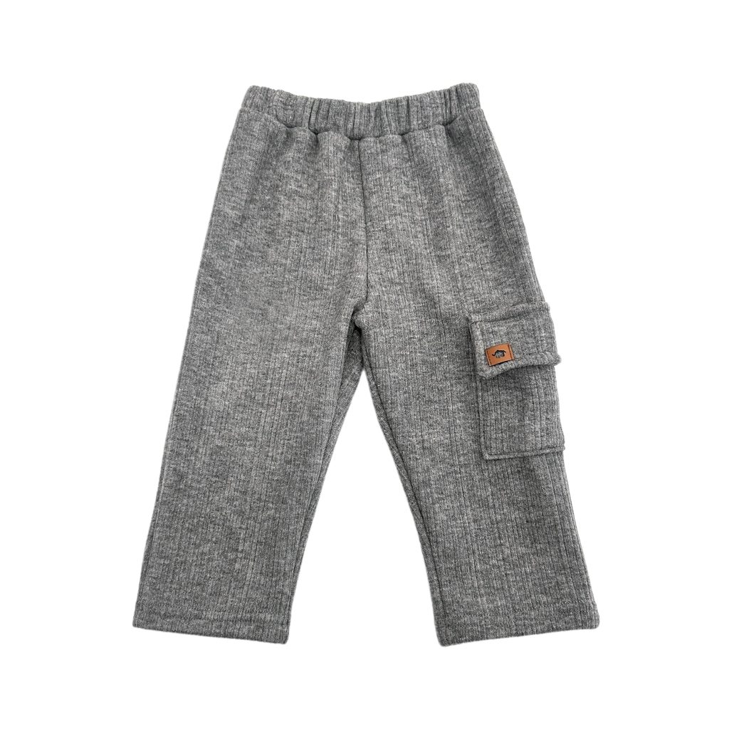 1796 B - Pantalón con bolsillos cargo cashmere